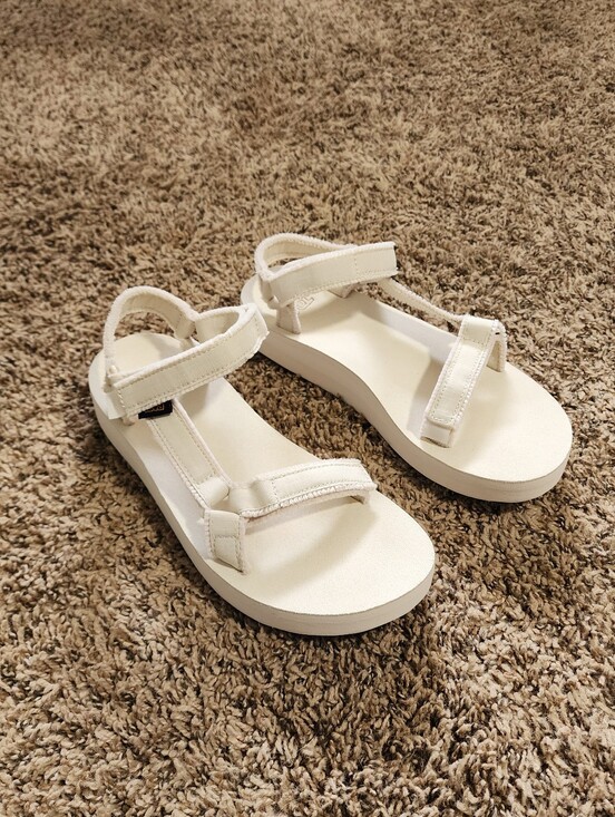 Teva Shoes - Teva Off White Midform Strappy Walking Women Sandals Size 9 Comfort